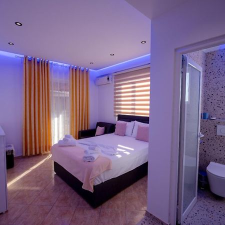 Vila Veli Brothers Sarandë Exterior foto
